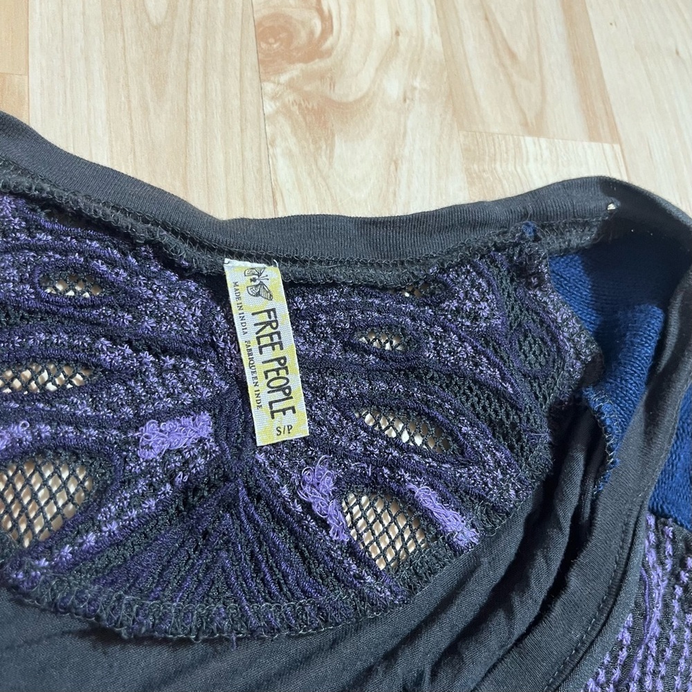 Free People Womens Purple Vinatge See through Light Weight Tank Top Size Small - Picture 4 of 5